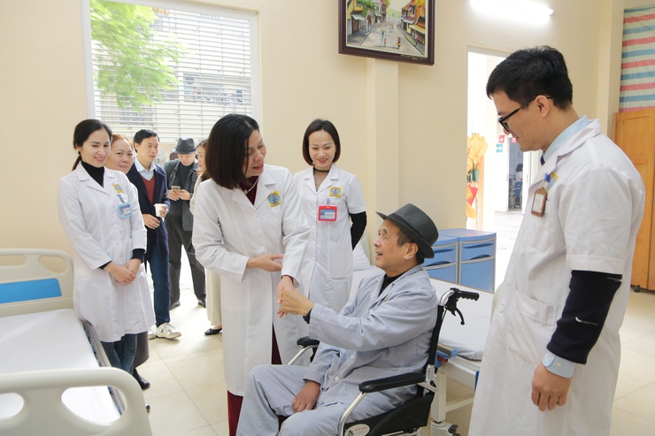 Thành lập các đơn nguyên mới phục vụ công tác chăm sóc, điều trị toàn diện cho người bệnh- Ảnh 2.