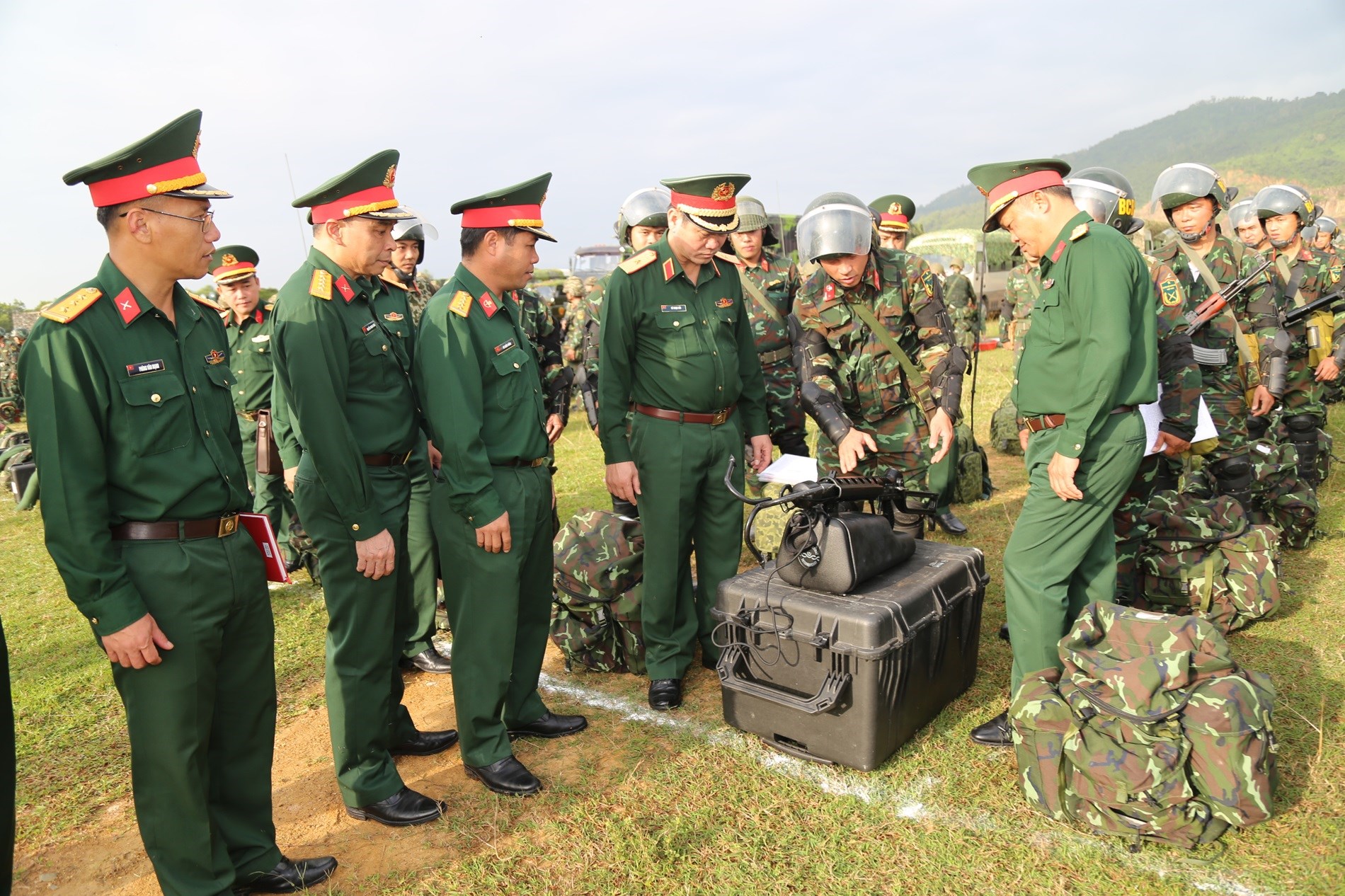 Quân khu 5: Xuân đoàn kết, Tết thắm tình quân dân