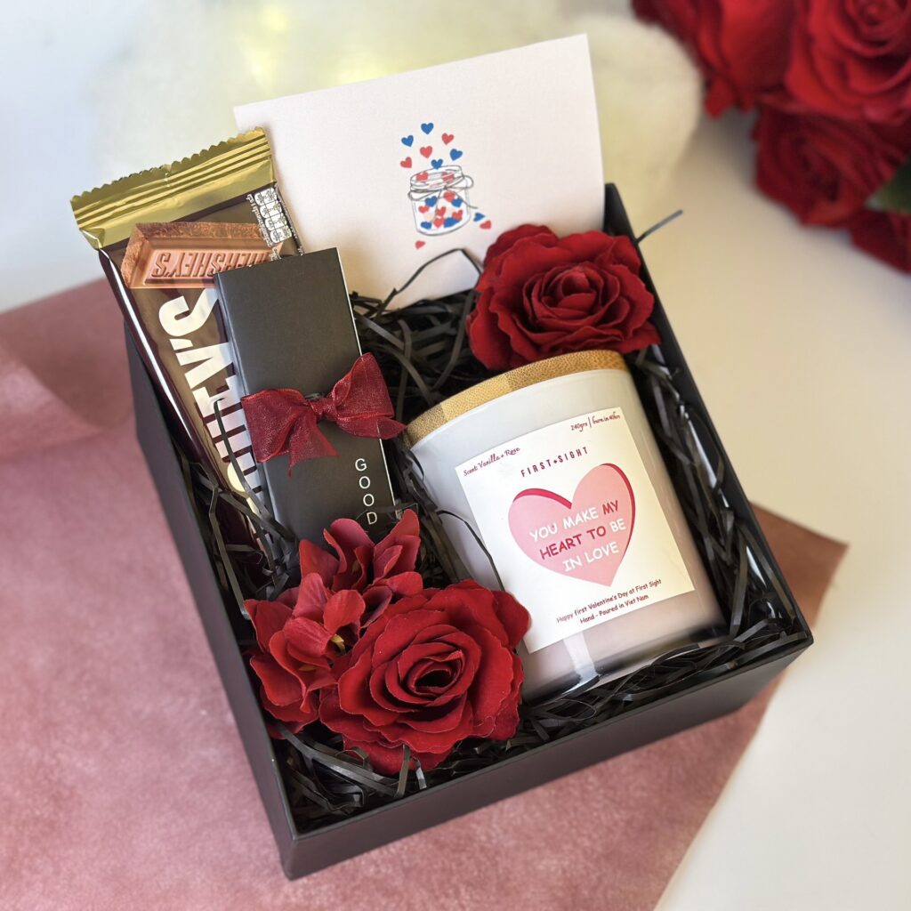 Set Quà Valentine Lover Set 01 Quà Tặng Nến Thơm First Sight